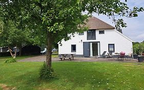 Hoeve Zandbelt Bed And Breakfast